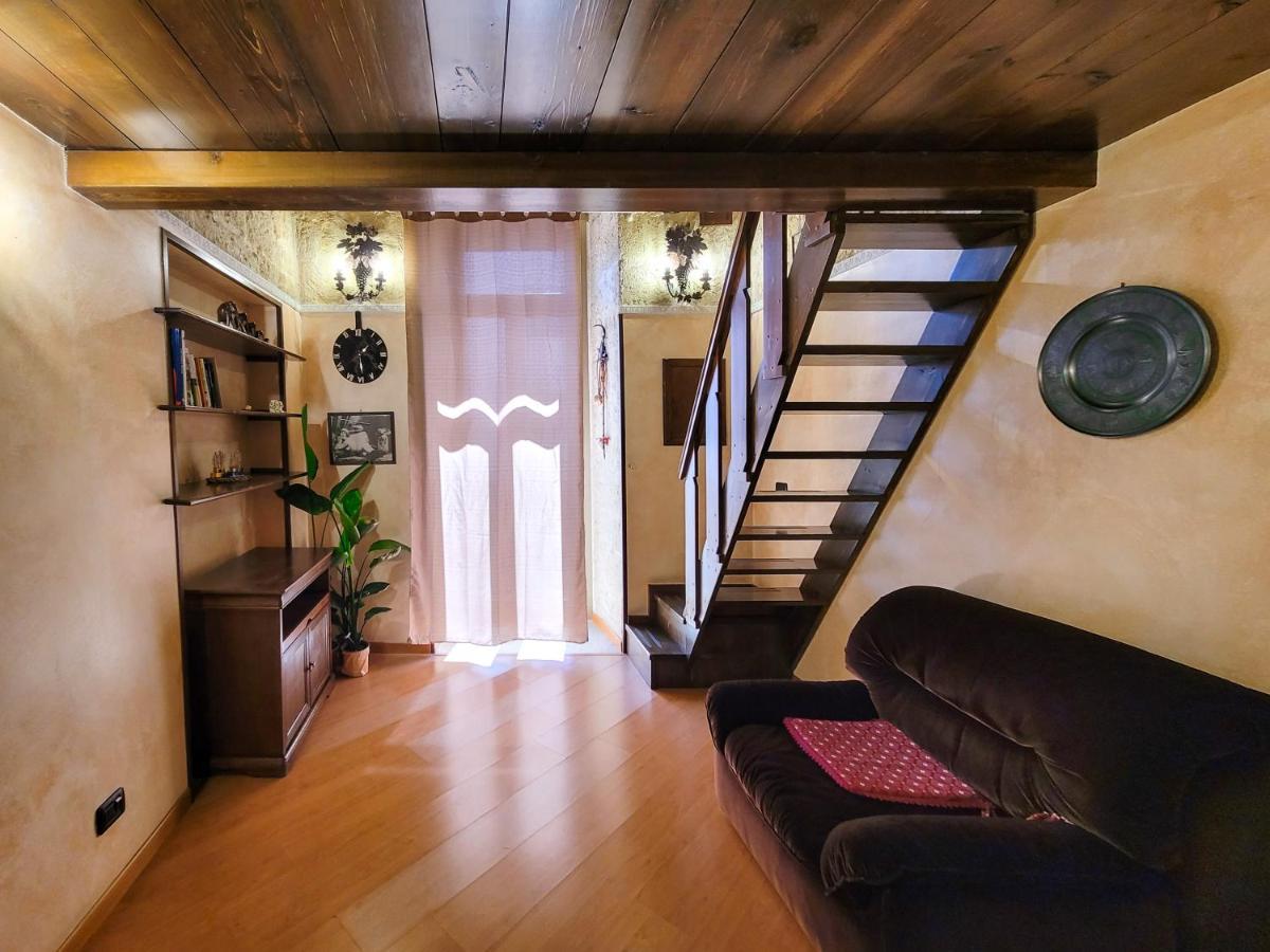 Cozy Classical Residence In The City Center Бари Екстериор снимка